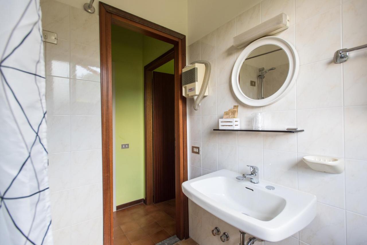 Albergo La Genzianella Miasino المظهر الخارجي الصورة