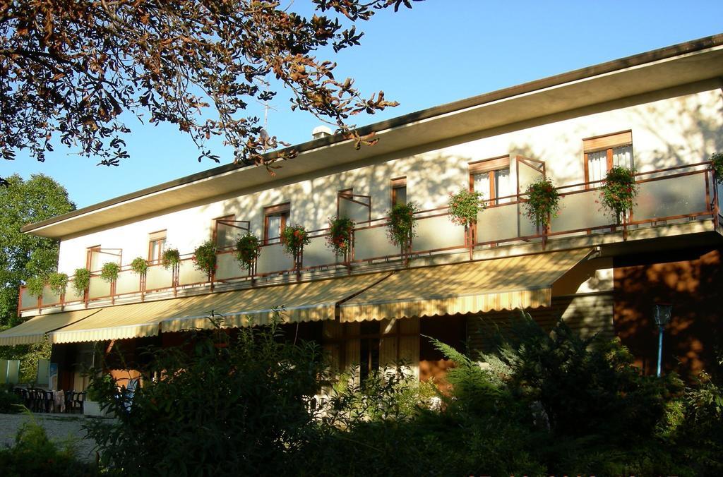 Albergo La Genzianella Miasino المظهر الخارجي الصورة